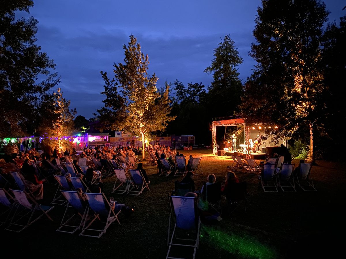 Live-Band und Catering am Kulturstrand Rosenheim