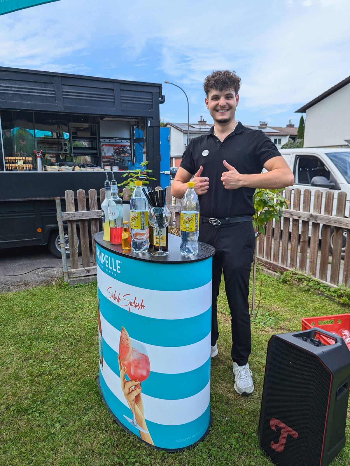 Mobile Cocktailbar mit Barkeeper